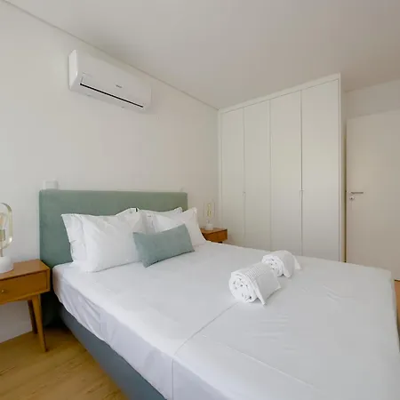 Апартаменты Vibrant Host-campo 24 Agosto Порту