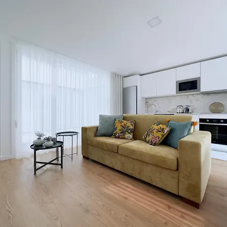 Vibrant Host-campo 24 Agosto