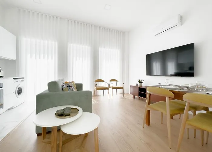 Apartment Vibrant Host-campo 24 Agosto