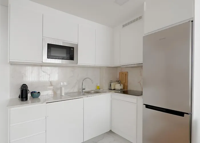 Apartment Vibrant Host-campo 24 Agosto *