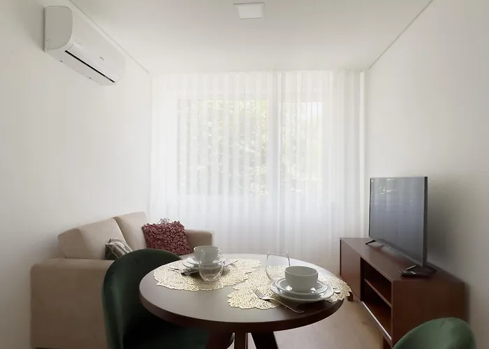 Vibrant Host-campo 24 Agosto Apartamento