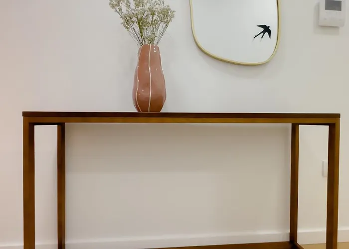 Vibrant Host-campo 24 Agosto * פורטו