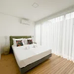 Vibrant Host-campo 24 Agosto * Oporto